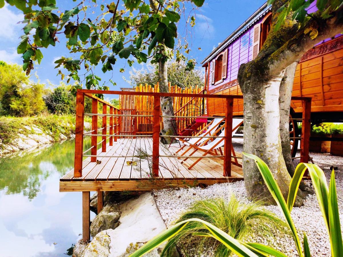 Aparthotel Logis Le Nid Du Pont De Gau Saintes-Maries-de-la-Mer Exteriér fotografie